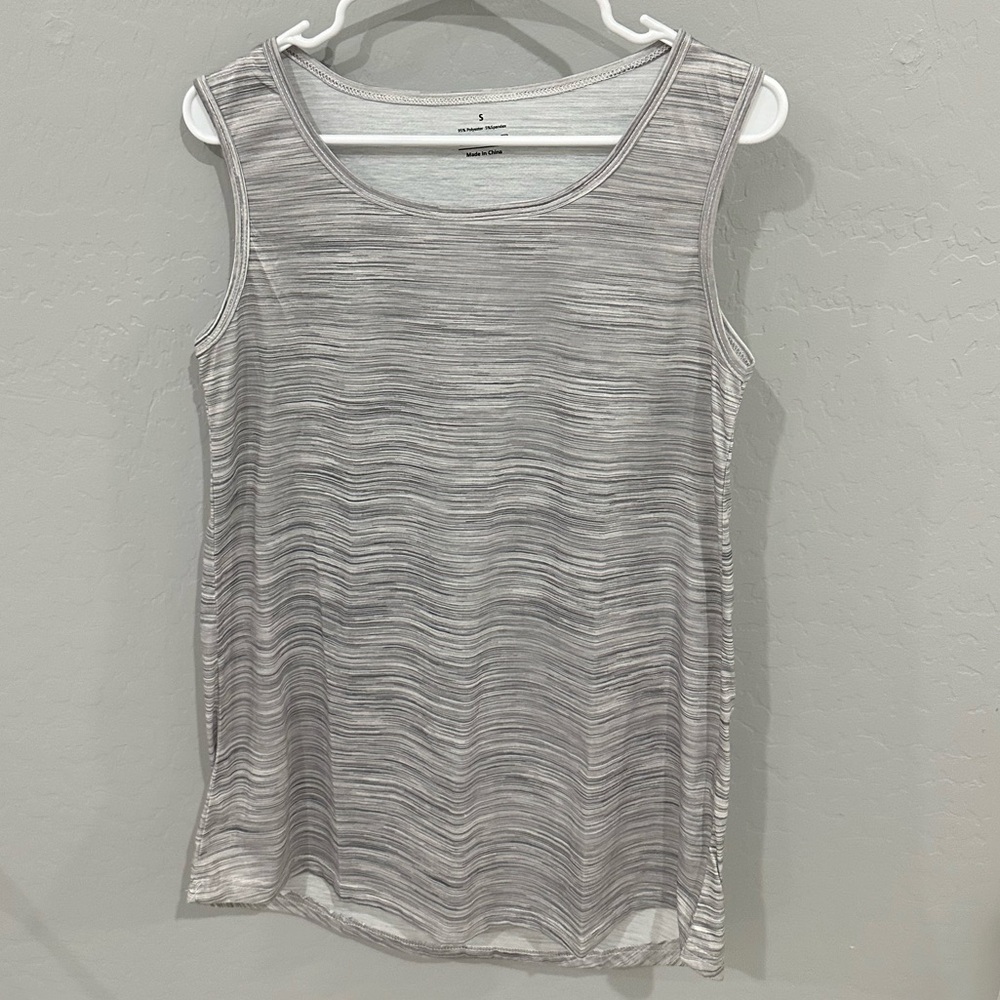 Light gray sleeveless shirt